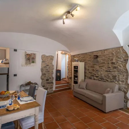 Adelasia By Interhome Appartement Cisano sul Neva